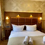 Hotel Golden Gapa 